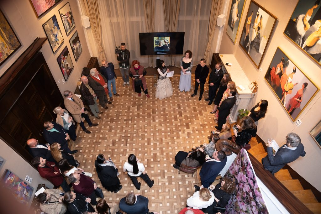 WIN Gallery inaugurează sezonul expozițional 2026 cu vernisajul „Dans pe suprafața ființei”