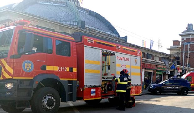Halele din Ploiești, dovada perioadei de glorie a Capitalei Aurului Negru, au luat foc din cauza unei vitrine: când se redeschid
