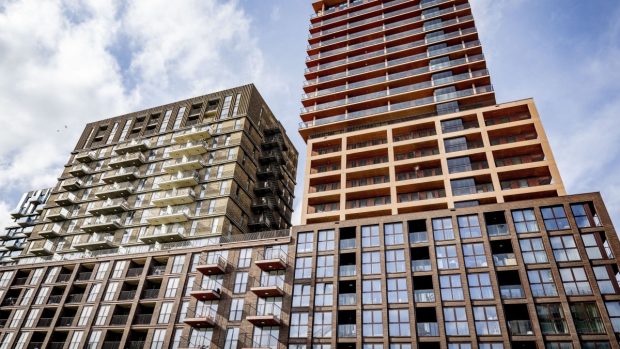 Investitorii din Ungaria pariază pe piața imobiliară din România: birouri, malluri și proiecte rezidențiale