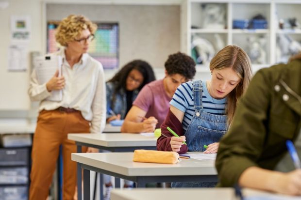 Modele de subiecte la simularea Evaluării Naționale la Limba și literatura română 2026