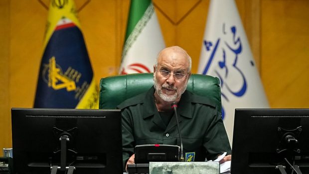 Donald Trump vrea să oprească războiul până la Paște și primele negocieri directe ar putea avea loc săptămâna aceasta, în Pakistan. Cine ar fi interlocutorul secret din Iran