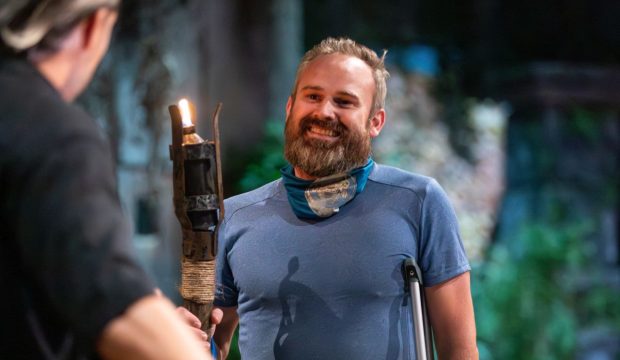 Imagine Stire Cât a costat operația lui Nicu Grigore, după accidentarea de la „Survivor România” 2026. Cine a plătit suma uriașă | 2review.ro