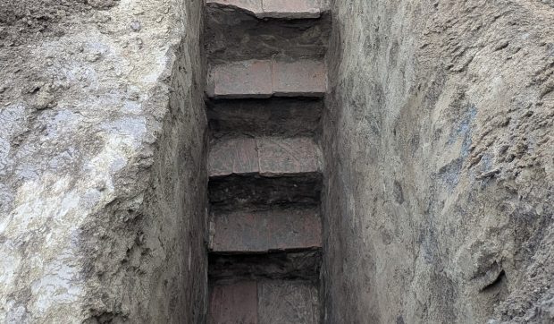 O scară descoperită pe un șantier din Constanța duce către catacombe romane vechi de 2.000 de ani