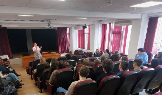 Cu ce se ocupă acum fiica avocatului din Brașov care a plătit un asasin să-i ucidă mama: „Am trăit o Apocalipsă”