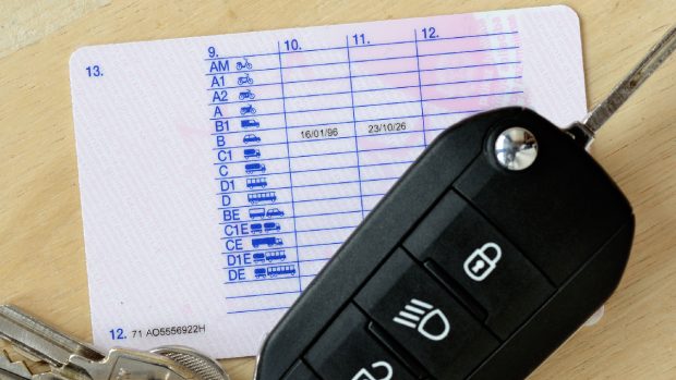 Țara din Europa în care obținerea permisului de conducere costă cât o mașină second hand, între 3.500 și 6.000 de euro