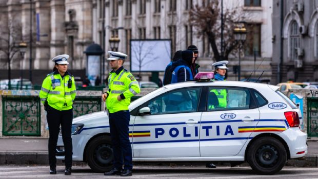 Amenzi plătite pe loc, prin cod QR generat de polițiști. Ce schimbări importante mai sunt în Codul Rutier