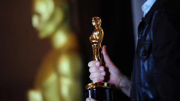 Imagine Stire Premiile Oscar 2026. „One Battle After Another”, cel mai bun film / Michael B. Jordan și Jessie Buckley, cei mai buni actori | 2review.ro