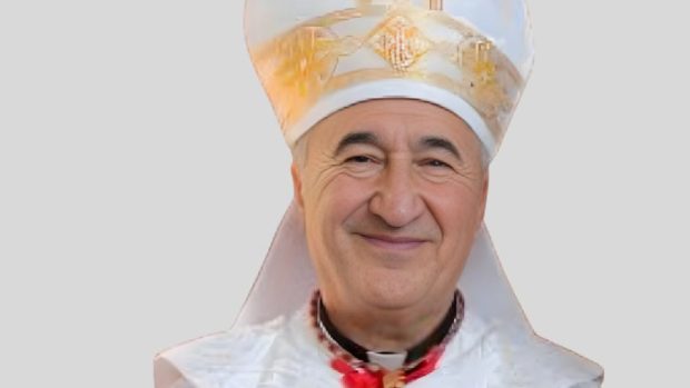 Episcopul Emanuel era clientul unui bordel notoriu și a fost arestat în timp ce încerca să fugă din SUA: „Delapidare de un milion de dolari pentru a-și finanța stilul extravagant”