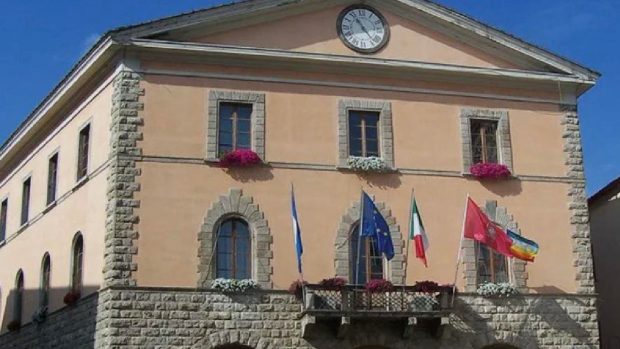 O îngrijitoare a moștenit 630.000 de euro și o mașină de la bărbatul bolnav de care se ocupa, în Italia. Motivul pentru care familia a pierdut contestațiile