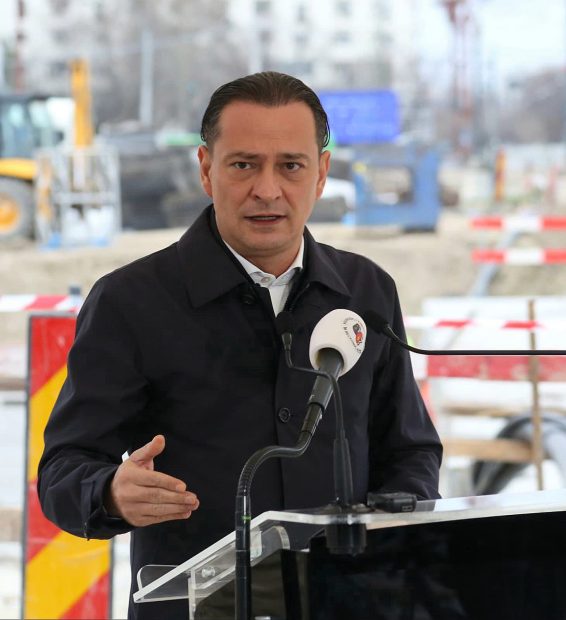Începând cu 1 aprilie, locuitorii din sectorul 4 vor primi un ajutor financiar de 600 de lei în total pentru achiziția de carburant. Totodată, plata taxei de dezvoltare urbană se suspendă pe termen nelimitat