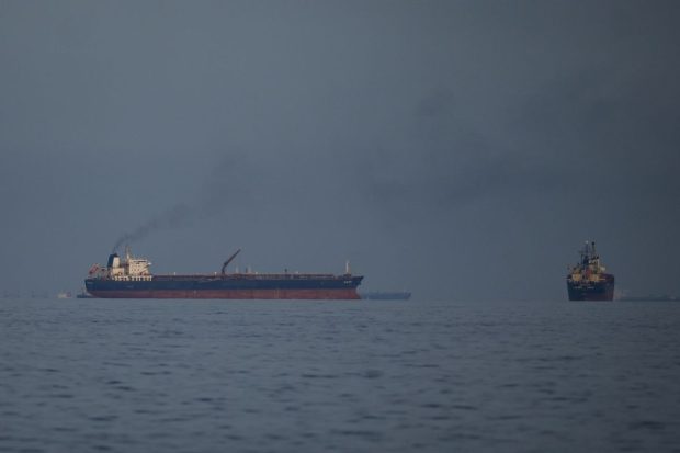 Iranul exportă mai mult petrol prin Strâmtoarea Ormuz decât o făcea înainte de război, susține The Wall Street Journal