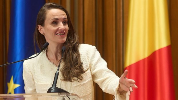 România a fost invitată de Franța să discute despre „umbrela nucleară”, deși suntem sub protecția SUA / NATO. Oana Țoiu: „Decizia se ia în CSAT”