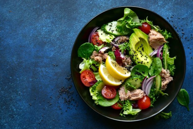 Reţete de salată cu peşte – rapide și hrănitoare