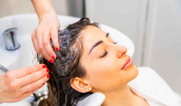 Salonul de înfrumusețare și ritualurile care îți schimbă starea, nu doar lookul