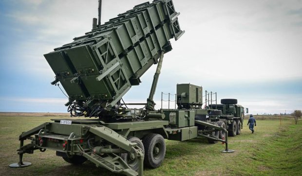 Cât de expusă e România din cauza bazelor militare americane pe care le găzduiește. Ce rol au Deveselu, Patriot și ce apărare reală are țara noastră