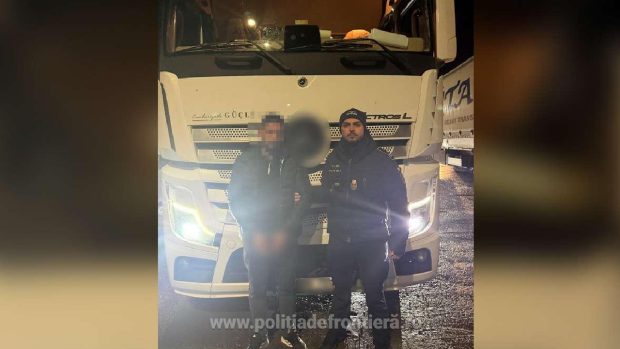 Un șofer de TIR din Turcia a fost arestat de polițiștii din Giurgiu. Ce transporta, pe lângă mobilă