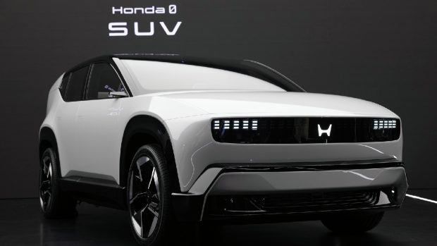Un producător auto renunță complet la 3 modele electrice și își asumă pierderi de 13,6 miliarde de euro: „Ar fi mai mult pe termen lung”