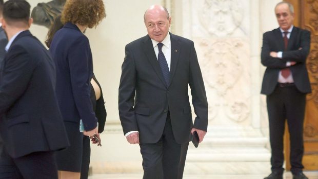 Traian Băsescu i-a dat un sfat lui Nicușor Dan înaintea CSAT: „Trump va trebui să afle că accesul pe Kogălniceanu costă”