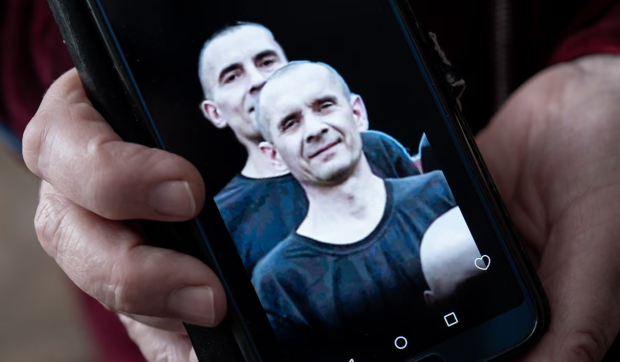 Un soldat ucrainean s-a întors din morți după ce familia l-a îngropat: dragul meu fiu