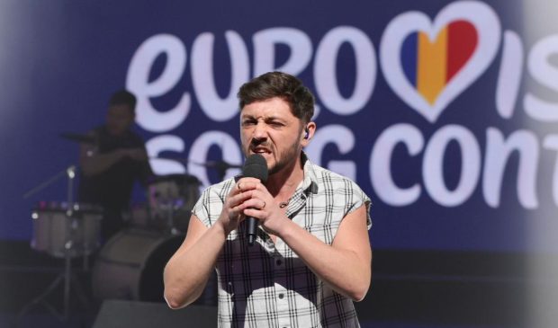 Cum sună melodia care speră Vanu să-l ducă în finala internațională Eurovision 2026 de la Viena: „Therapy Enemy”
