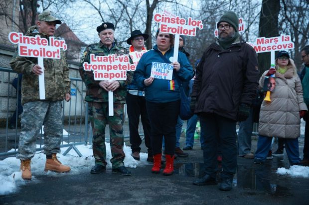 „Marș la Moscova”, protest în fața Ambasadei Rusiei din București împotriva propagandei pro-ruse și comemorarea eroilor de pe Nistru