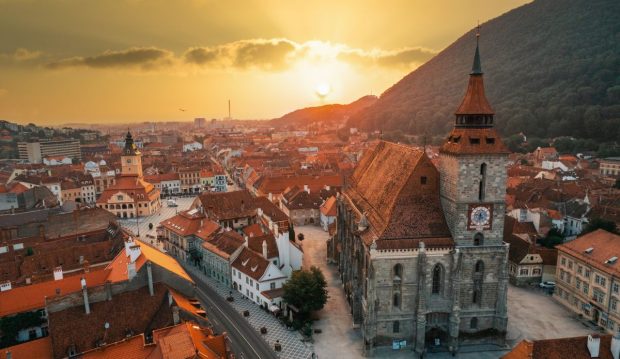 Brașov renunță la finanțarea culturii independente în 2026, festivalurile locale riscă să fie în pericol