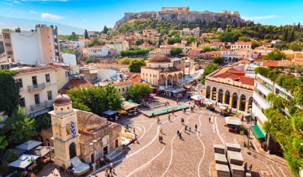 Primarul Atenei lansează planuri pentru a limita turismul excesiv și a proteja cartierele istorice