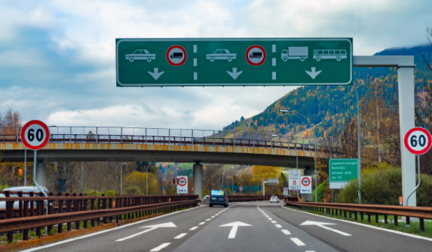 Țara din Europa unde șoferii au nevoie de „rezervare” ca să iasă de pe autostradă. Trebuie să dovedească unde merg