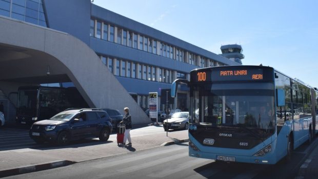 Autobuzele liniilor 100 și 442 nu mai opresc temporar la stația „Sosiri” de pe Aeroportul Henri Coandă din cauza lucrărilor