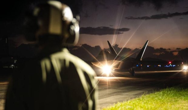 Un militar american a câștigat 400.000 de dolari după ce a pariat pe o operațiune strict secretă la care participa: „Lumea a devenit un cazinou”