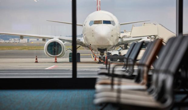 Europa ar putea rămâne fără combustibil pentru avioane în doar câteva luni. Ce rezerve mai au statele UE