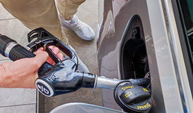 Un bărbat din Brăila a fost condamnat la 3 ani de închisoare după ce a alimentat cu 70 l de motorină și a plecat fără să plătească