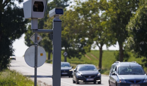 Tată a cinci copii și cu al șaselea pe drum a ales închisoarea în locul amenzii după ce a vandalizat un radar: „Era vopsea pe bază de apă”