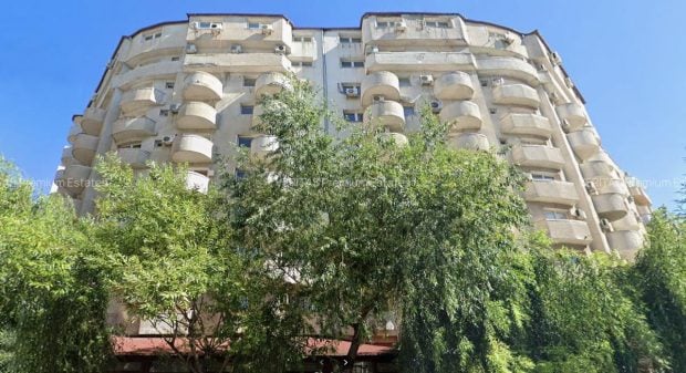 Un bloc întreg, scos la vânzare în București. Cât costă clădirea cu 50 de apartamente din zona Calea Călărașilor-Delea Veche