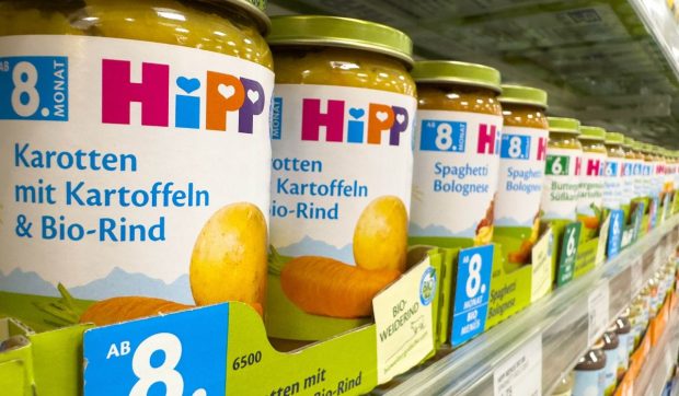Otravă de șobolani găsită într-un borcan HiPP cu mâncare pentru bebeluși, într-un lanț de supermarketuri din Austria. Alte borcane suspecte erau marcate cu un cerc roșu pe fund