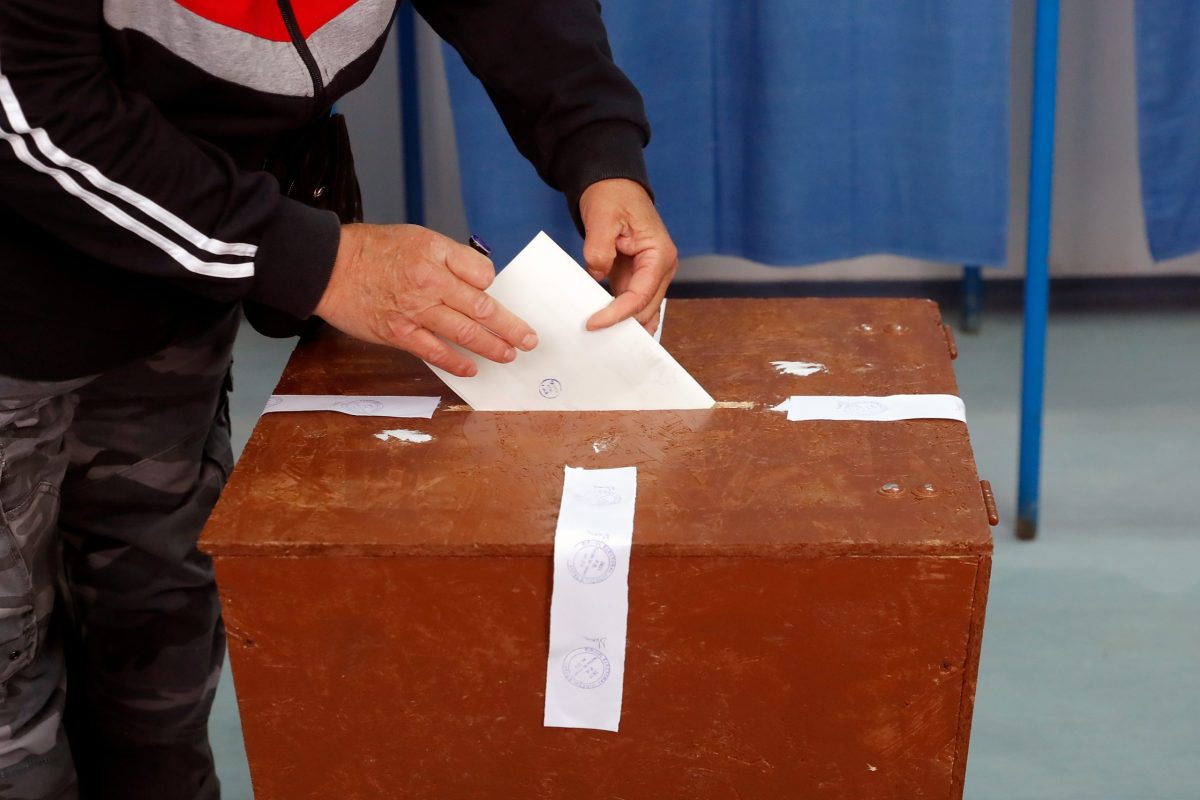 Poza pentru articolul Cum ar vota românii dacă duminică ar fi alegeri. AUR continuă să fie pe primul loc, ce scoruri ar lua PSD, PNL și USR