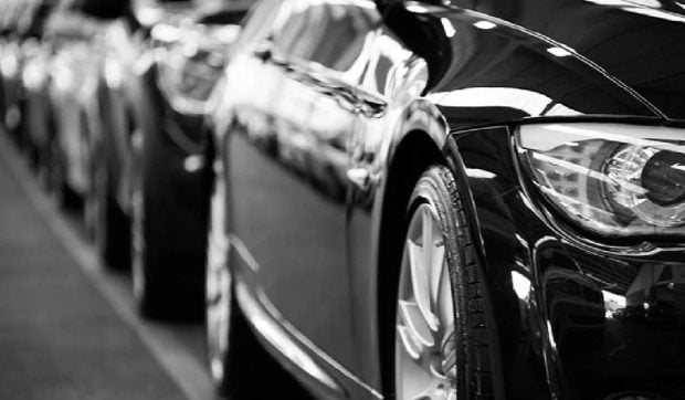 Inovație chineză: mașina electrică cu toaletă ascunsă, activată prin comandă vocală