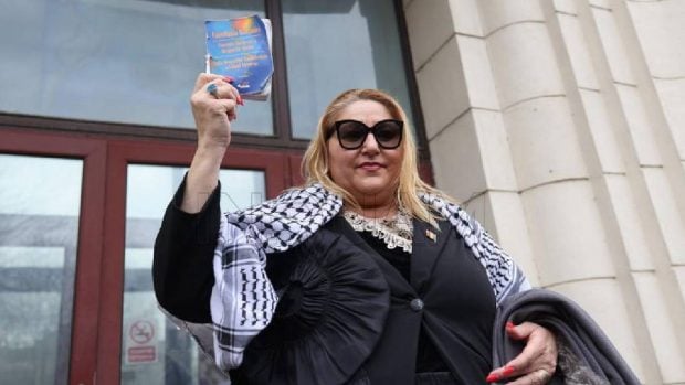 Parlamentul European a aprobat ridicarea imunității Dianei Șoșoacă, deschizând calea anchetei penale