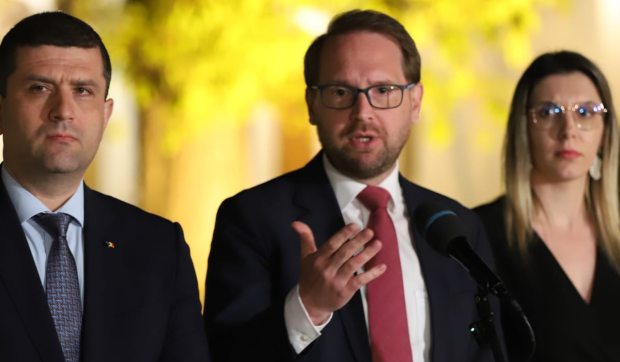 Dominic Fritz, avertisment pentru PSD: „Dacă votează o moțiune cu AUR, nu mai pot fi parteneri”