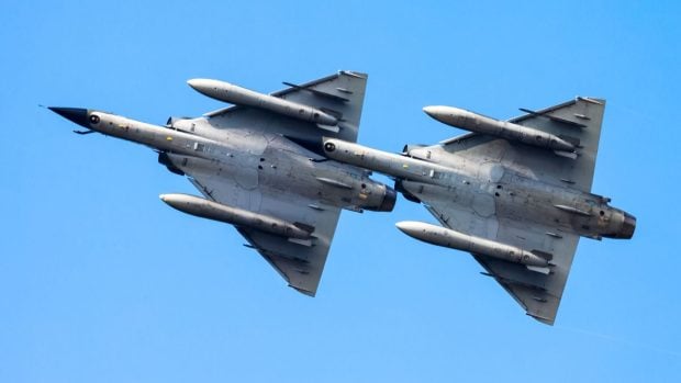 Două avioane militare s-au ciocnit în zbor, pentru că piloții își făceau selfie, în Coreea de Sud. Sunt pagube de peste jumătate de milion de euro