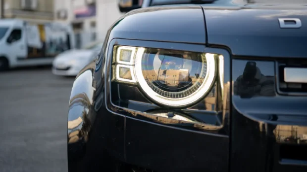 Noi reguli UE impun sistem de semnalizare a frânării de urgență pentru mașinile noi din iulie 2026