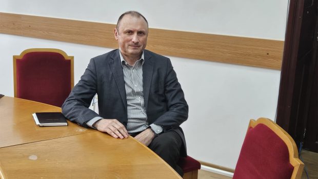 Profesorul Gheorghe-Ilie Fârte, specialist în comunicare politică, despre criza guvernamentală: „Răul fundamental a fost comis prin crearea Marii Coaliții, în numele stabilității”