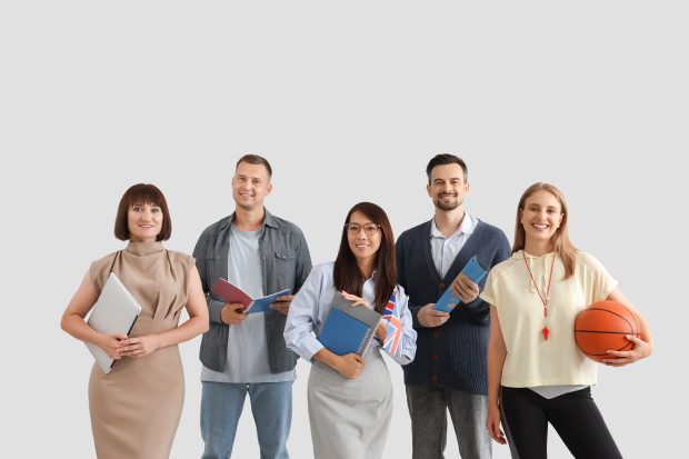 Profesorii debutanți: salarii majorate cu aproape 900 de lei în noua lege a salarizării