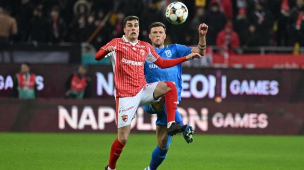 Dinamo și Universitatea Craiova merg spre finala Cupei României, „câinii roșii” confruntându-se cu probleme medicale