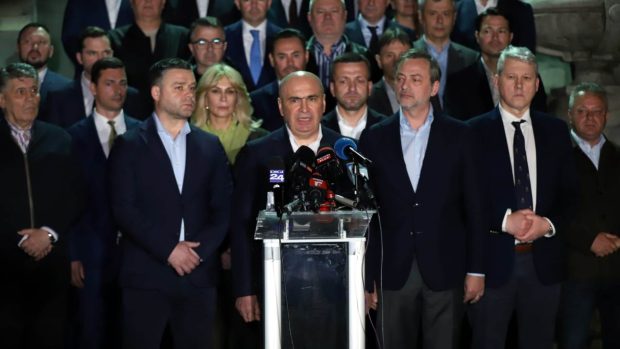 Ilie Bolojan exclude demisia după retragerea sprijinului politic PSD; miniștrii social-democrați își pregătesc demisiile