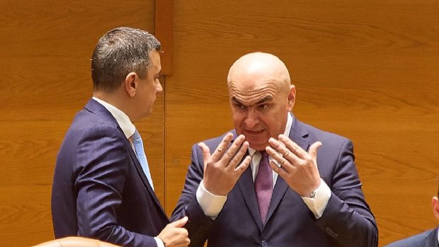 Impactul deciziei PSD de a părăsi coaliția: Viitorul Guvernului Ilie Bolojan sub semnul incertitudinii