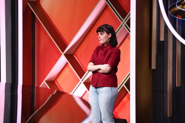 Imagine Stire „Chefi la cuțite” 2026. Ioana Bolchiș a fost eliminată din competiția culinară de la Antena 1 | 2review.ro