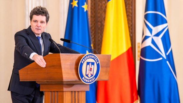 LIVE TEXT Nicușor Dan discută astăzi cu PSD, PNL, UDMR și USR, înainte ca Sorin Grindeanu să retragă miniștrii PSD din Guvernul Bolojan