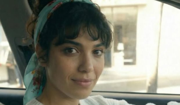 Cântăreața virtuală Lolita Cercel a împărțit România în două. Are milioane de vizualizări, dar este acuzată de „rasism latent”