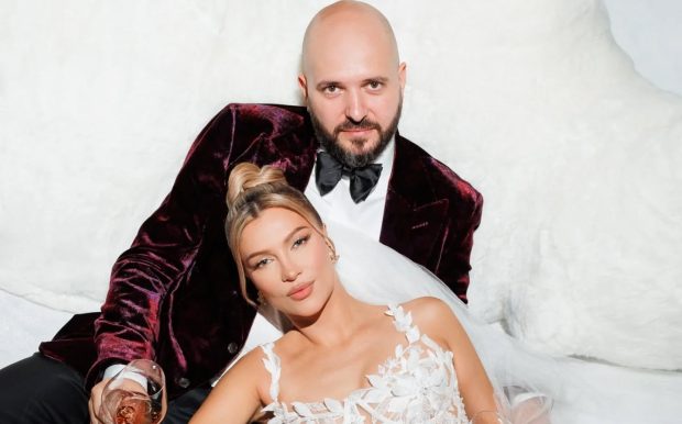 Imagine Stire Lora, declarații sincere după doi ani de căsnicie cu Ionuț Ghenu. „Am crezut că iubirea înseamnă să dai fără măsură, să înțelegi tot, să ierți” | 2review.ro